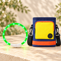 Pack Al caer el sol: collar luminoso verde y bolsa azul marino